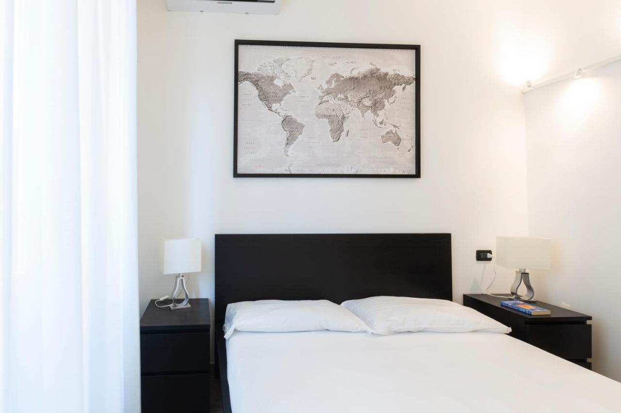 Yellow Line Apartment Милан Экстерьер фото